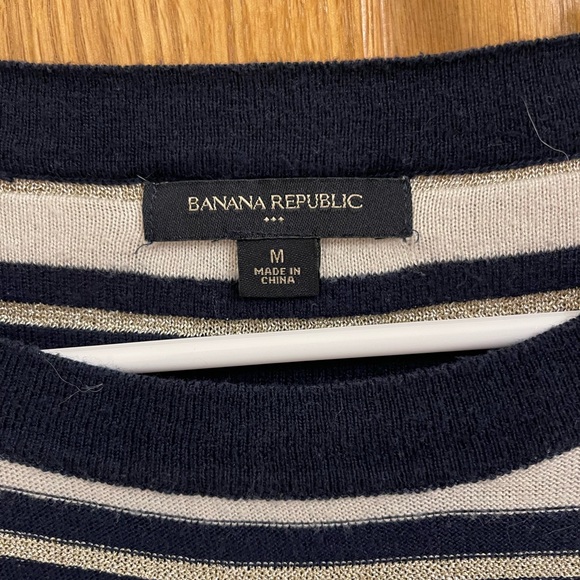 Banana Republic 3/4 in sleeve shirt - Picture 4 of 6